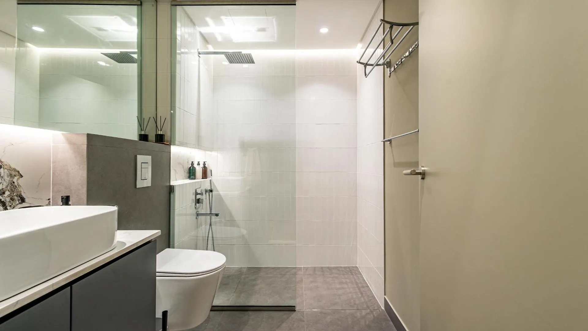 Luxurious - Ultra Modern - Premium Design - 5 Min Walk From Burj Khalifa - Heart Of Dubai Downtown - Dubai Opera Views公寓 阿拉伯联合酋长国
