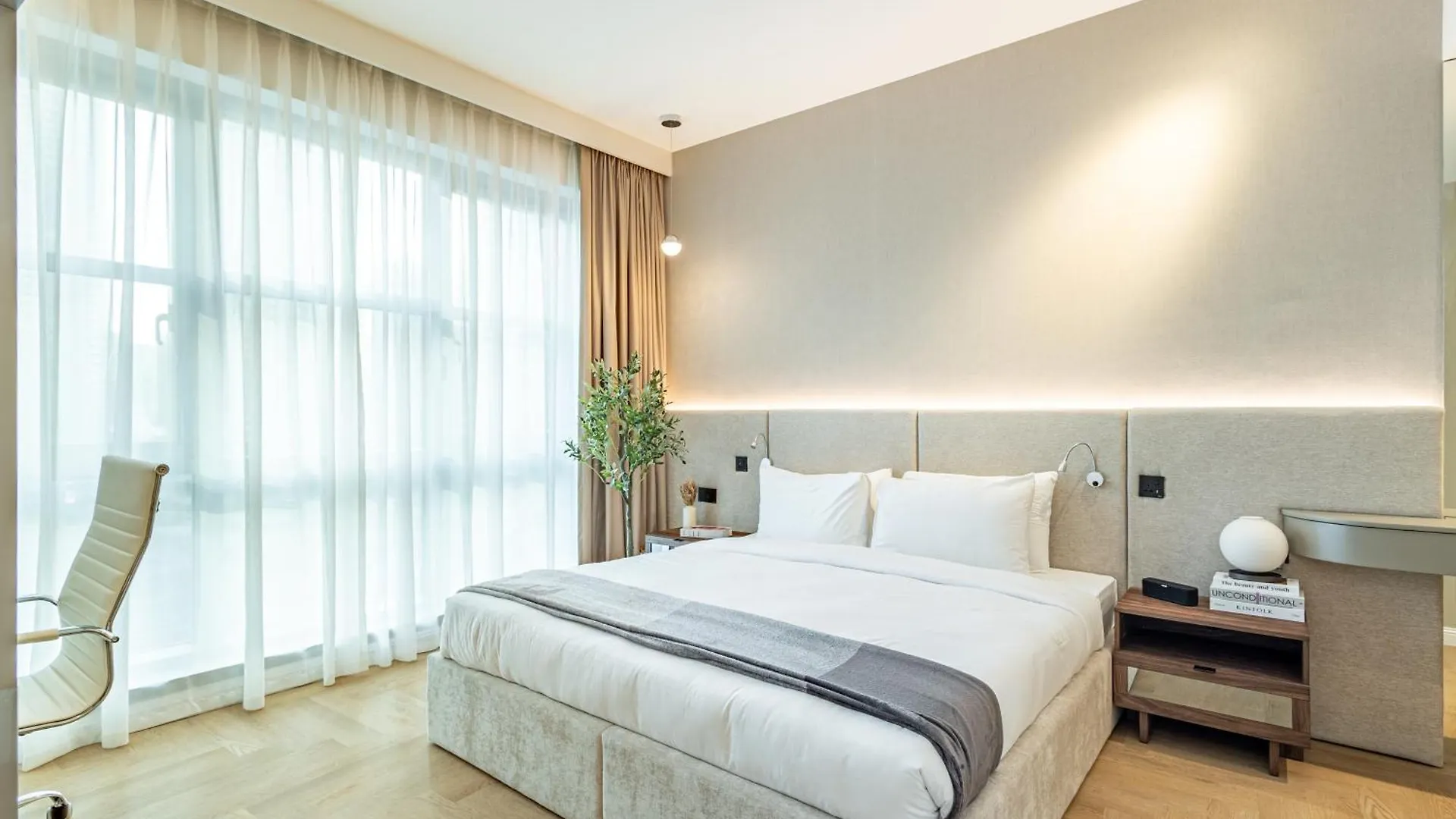 Luxurious - Ultra Modern - Premium Design - 5 Min Walk From Burj Khalifa - Heart Of Dubai Downtown - Dubai Opera Views Apartment